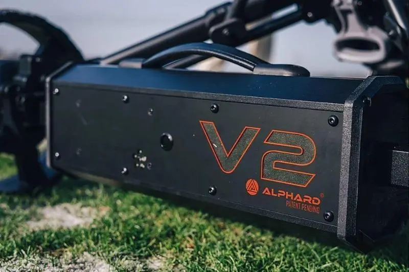 Alphard Club Booster EWheels V2 Remote Golf Cart /Attachment 3 Alphard Club Booster EWheels V2 Remote Golf Cart /Attachment